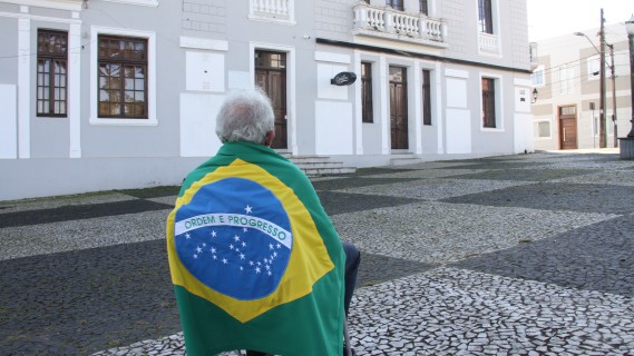 Telão na Praça